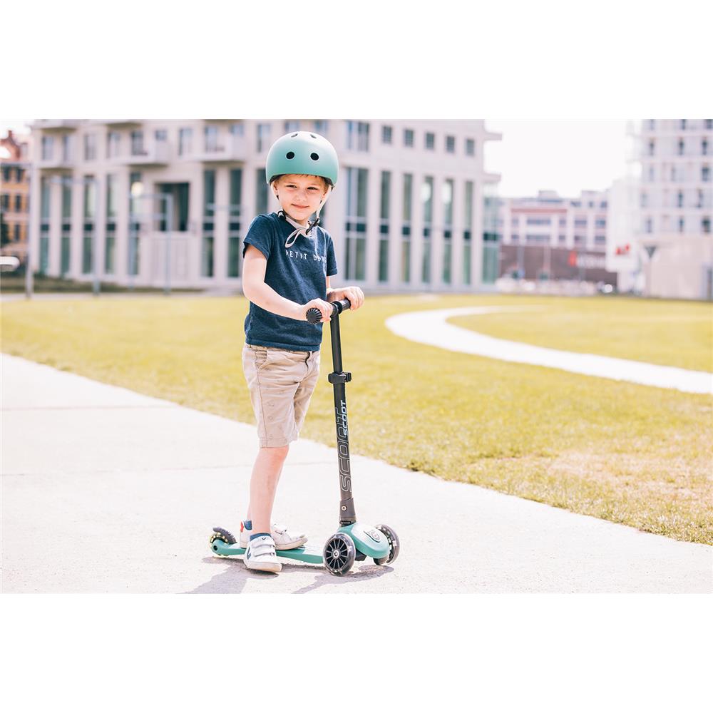 Scoot & Ride Highwaykick 3 LED Scooter, forest - Kinderroller, ab 3 Jahren