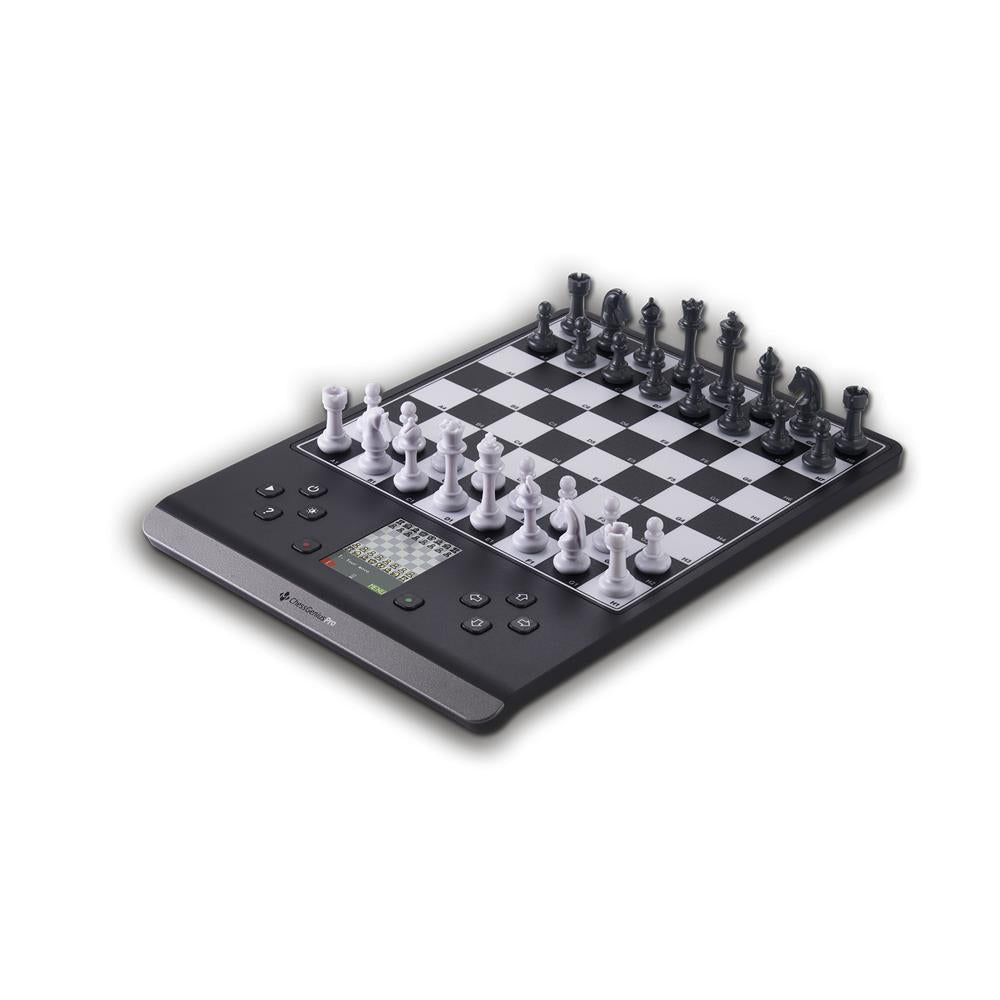 MILLENNIUM M815 Chess Genius Pro – Schachcomputer mit Farbdisplay & 2.200 ELO