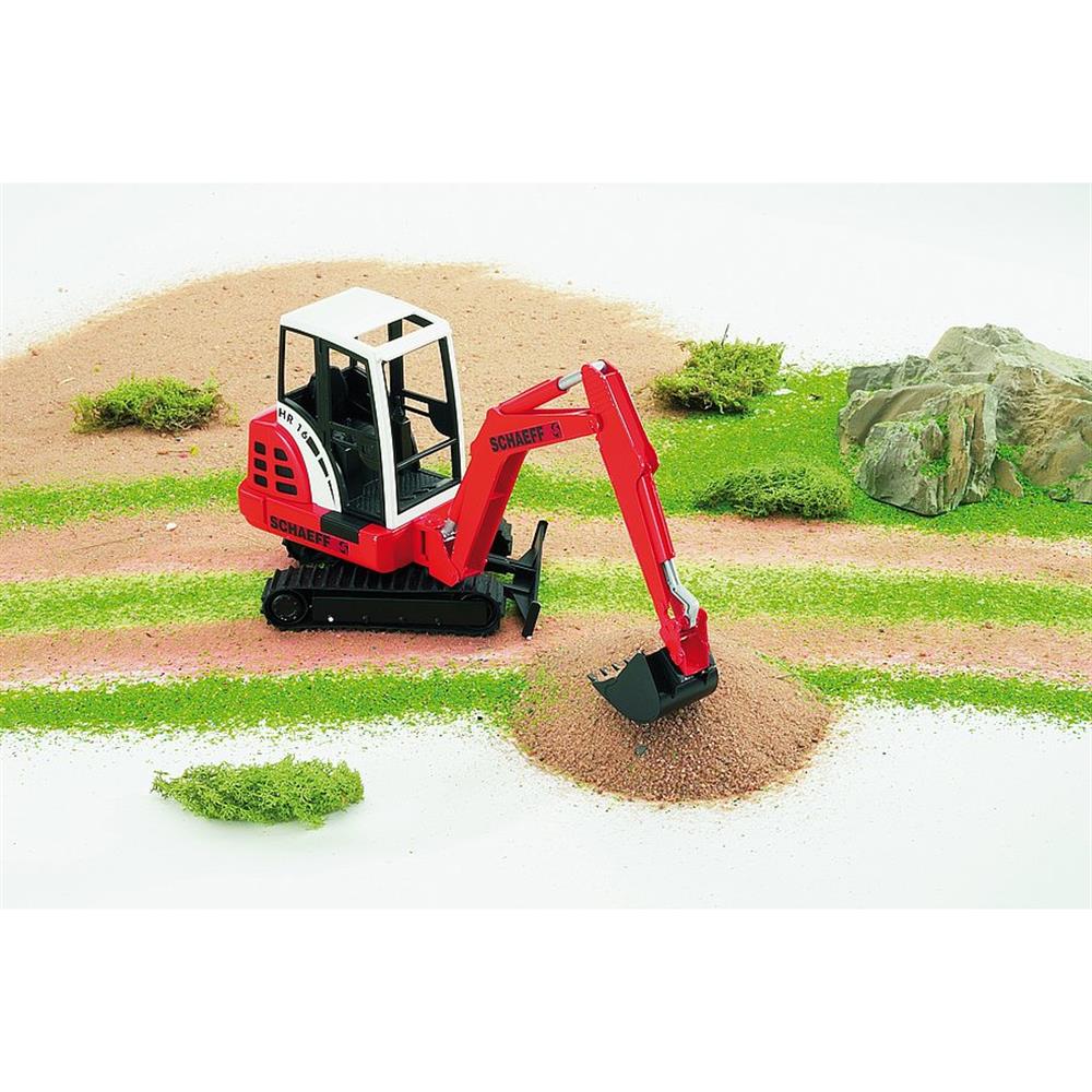 Bruder 02432 - Schaeff HR16 Mini-Bagger, 1:16, Raupenbagger
