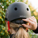 NILS EXTREME MTW001-2 Helm Größe M 55-58 cm Schwarz - Schutzhelm für Skateboard Inliner Roller Helm